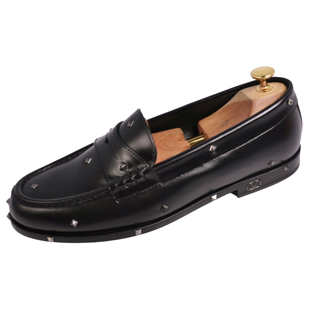 【新古品】ヴァレンティノ ガラヴァーニ VALENTINO GARAVANI 置き目毛皮 モカシン 商行為シューズ スタッズ 革靴 メンズ イタリア製 42(27糎好いかげんに) 黒いこと【中古】