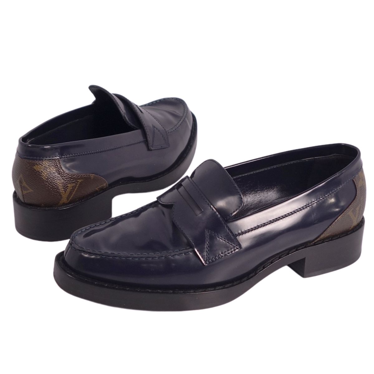 ルイ・ヴィトン　ドライビングシューズ　35(22.5㎝)　水色　ローファー ルイ・ヴィトン ドライビングシューズ 35(22.5㎝) 水色