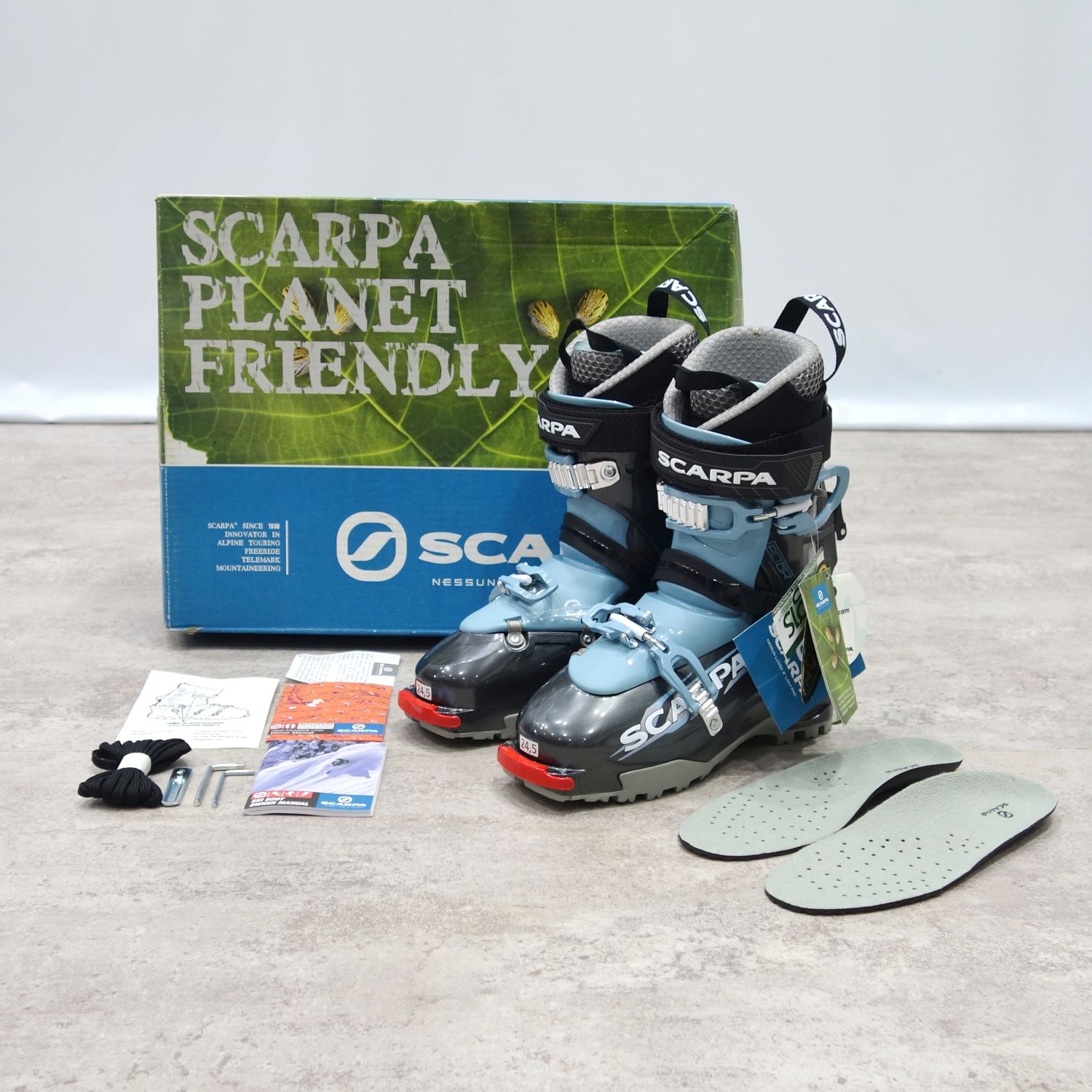 【新古品】スカルパ SCARPA VECTOR WMN 24.5珊 ベクトル 成人女性 TECH TLT テック スキーの板 ブーツ うしろ側カントリー アウトドア【中古】