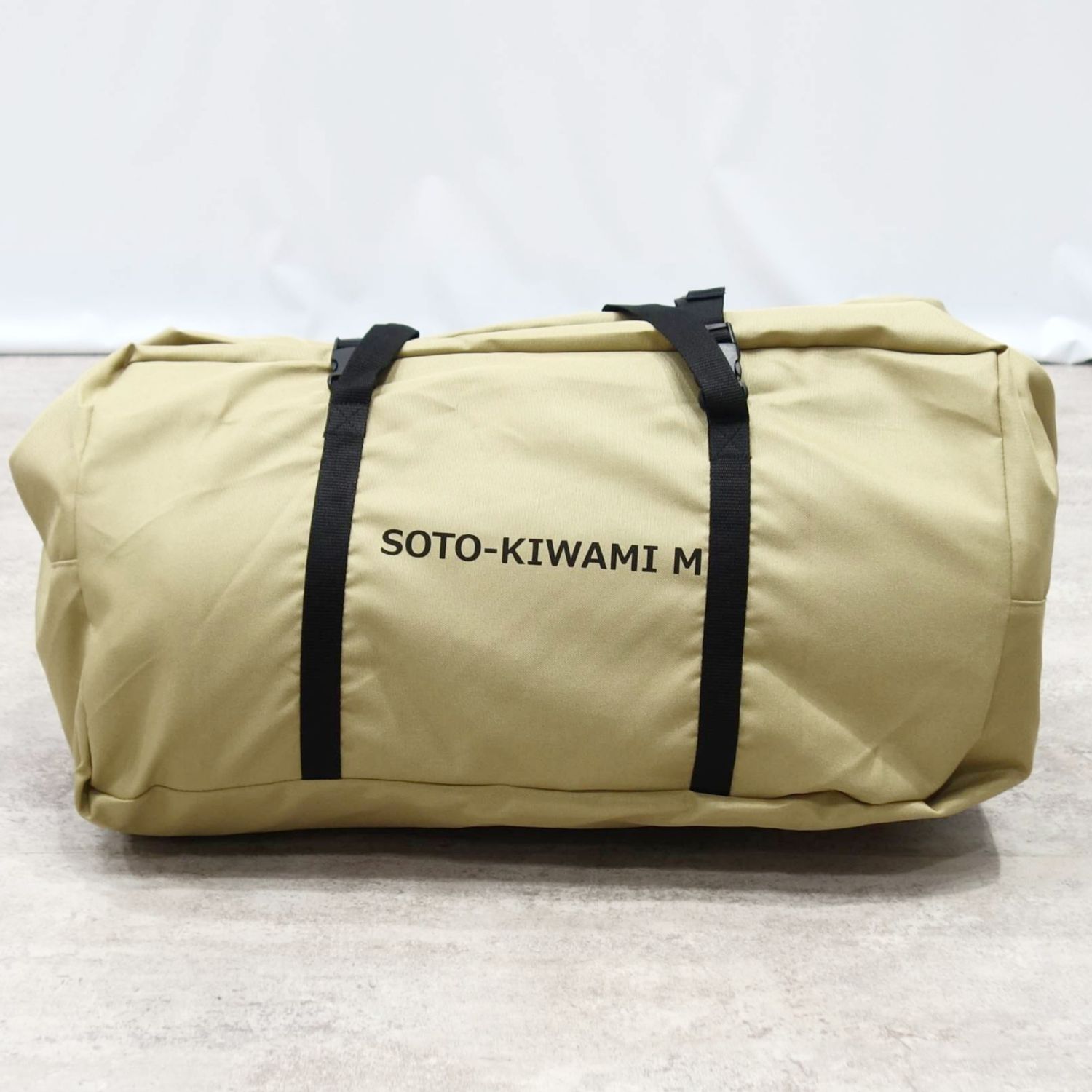 【新古品】ディーオーディー DOD 引っ敷き ソトネノキワミM 難民キャンプ 寝具 インフレータブルマット アウトドア 納める大きさ60×30×30糎 タン【中古】