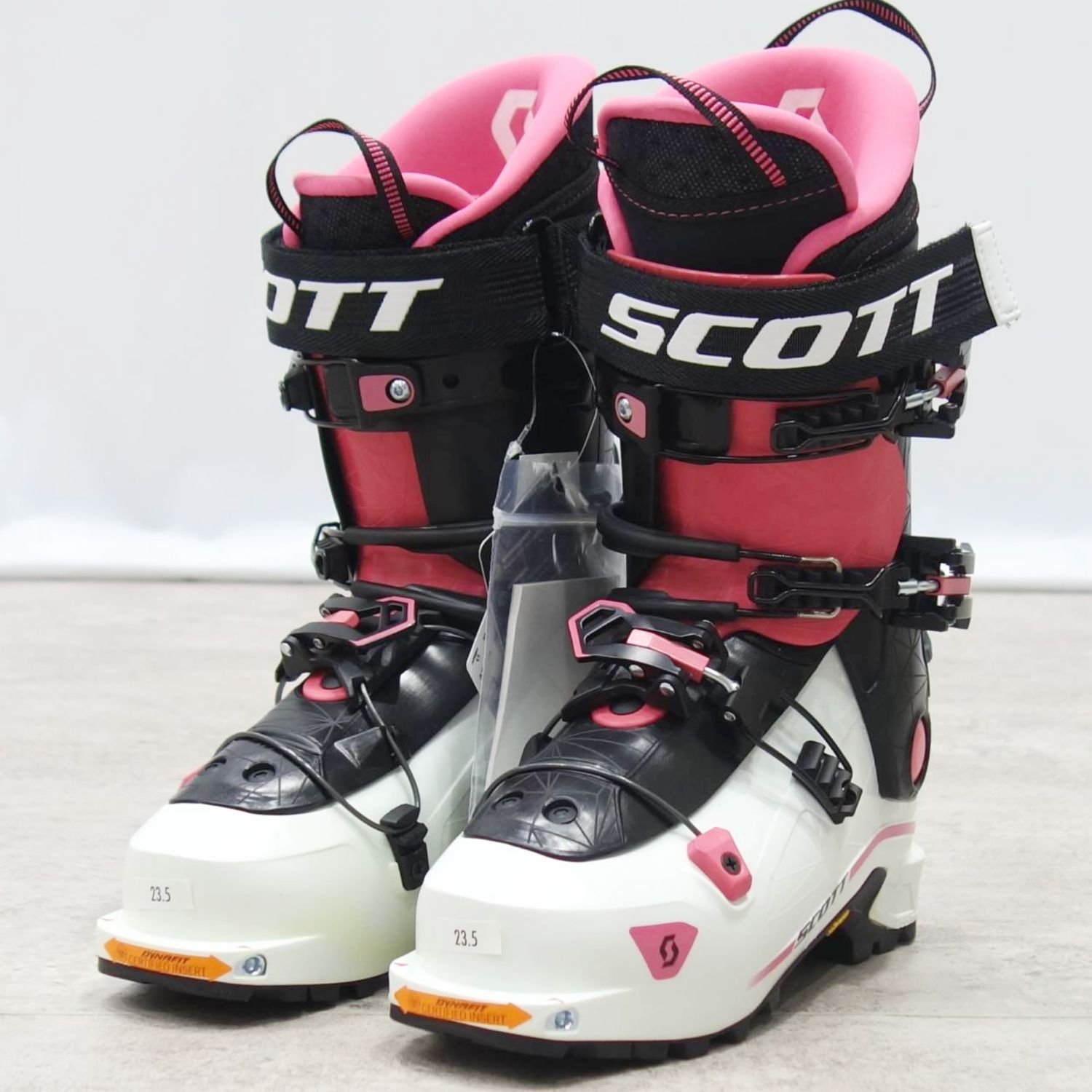 【新古品】スコット SCOTT CELESTE 23.5珊 266粍 セレステ スキーの板 ブーツ 周遊旅行 うしろ側カントリー 山スキーの板 テック TECH TLT アウトドア【中古】