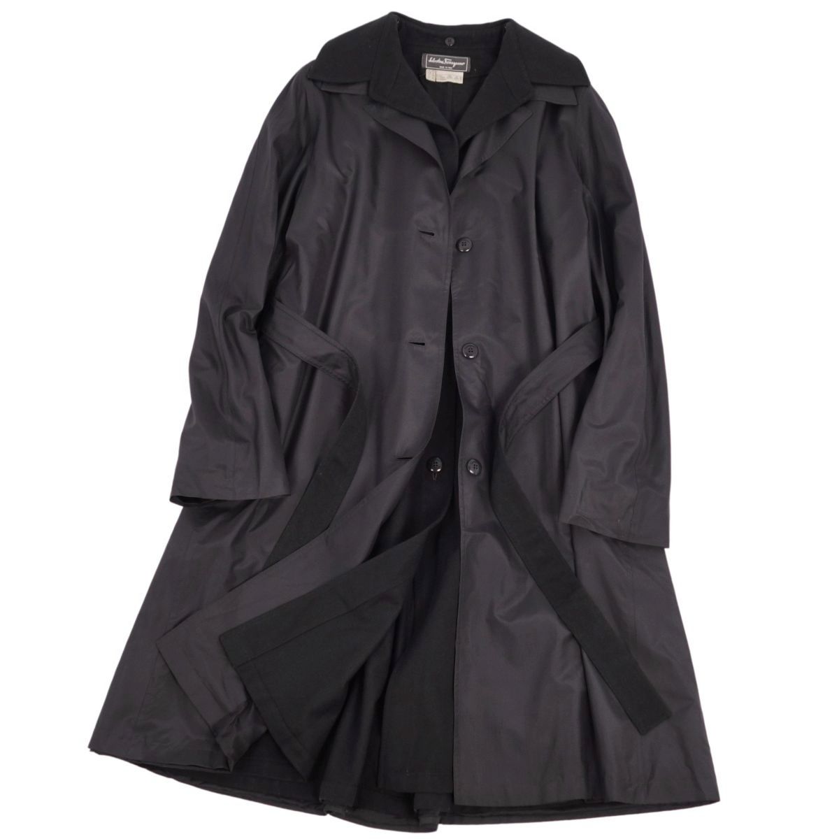 SalvatoreFerragamo フェラガモ 黒のロングコート ガンチーニ FERRAGAMO 【超美品】フェラガモ ガンチーニ ロングコート