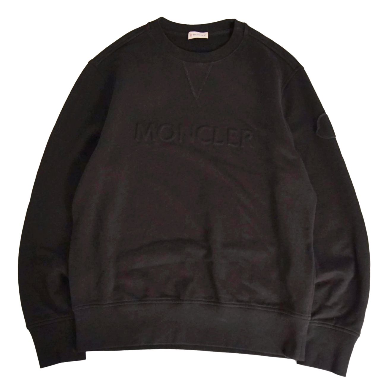 【美品】モンク線路 MONCLER 汗水 2022 エンボスロゴ 調教師 ロング捩り 長袖 綿織物 トップス メンズ L 黒いこと【中古】