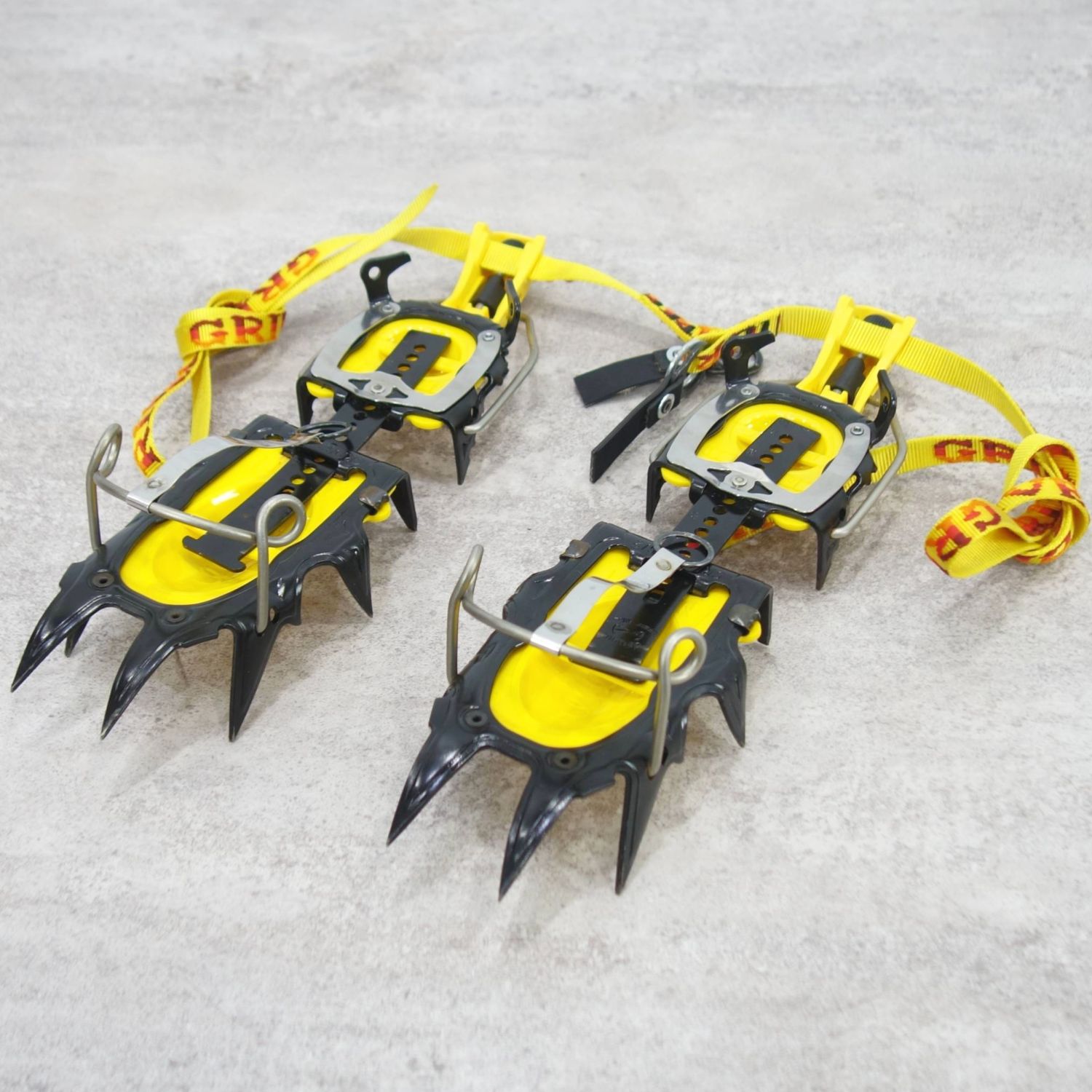【美品】グリベル GRIVEL G12 オーマチック SP スペシャルナロー 12本爪 ワンタッチ アイゼン クランポン アルパイン 登山 アウトドア【中古】 17,750円