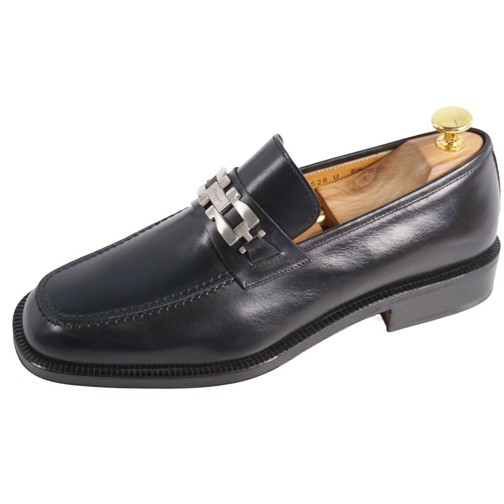 【新古品】サルヴァトーレ フェラガモ Salvatore Ferragamo ローファー モカシン ガンチーニ ビジネスシューズ 革靴 シューズ メンズ イタリア製 6.5EE(24.5cm相当) ブラック【中古】｜MODEST LORD 仙台 店