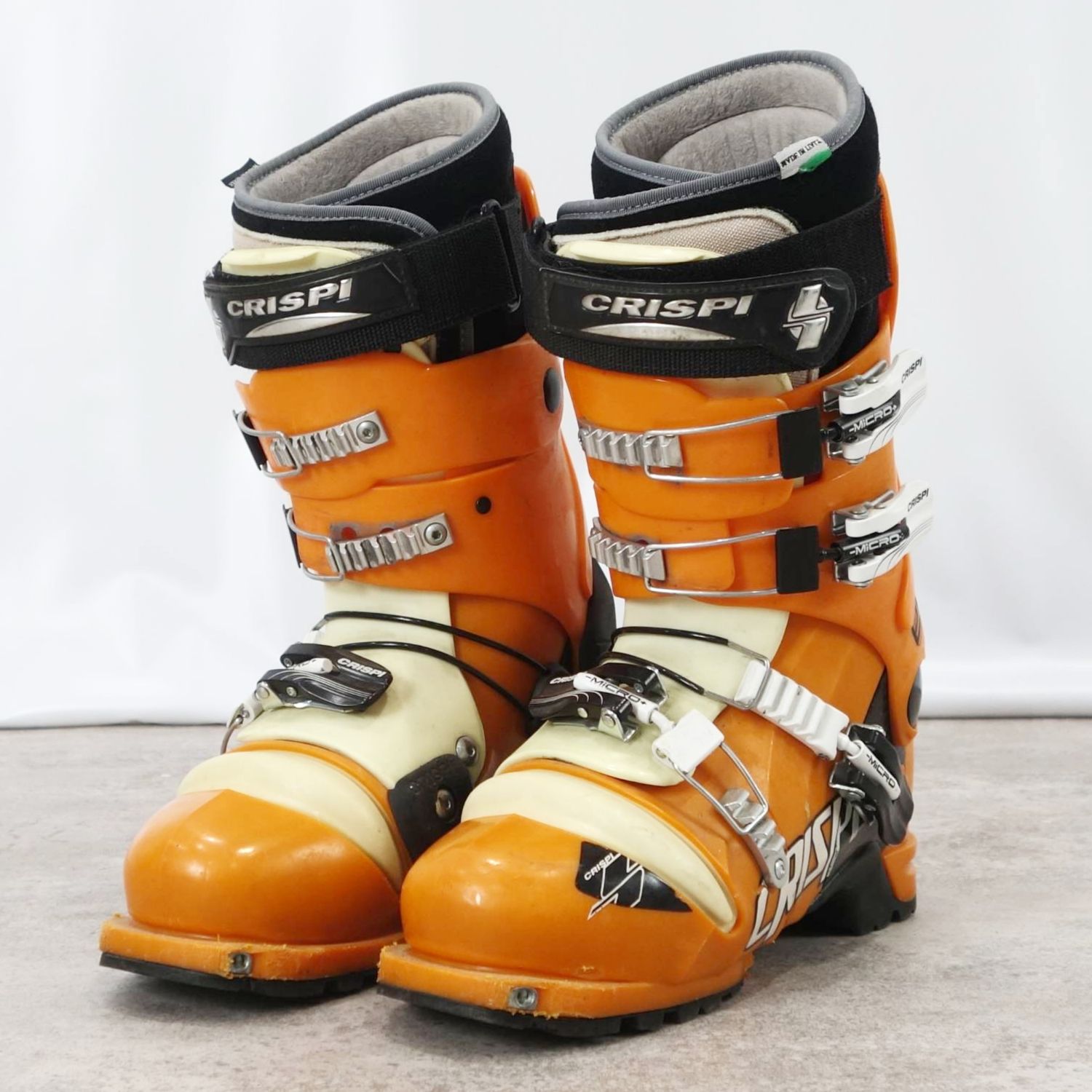 クリスピー CRISPI EVO NTN テレマーク スキーの板 ブーツ うしろ側カントリー アウトドア 24.5珊 オレンジ色【中古】