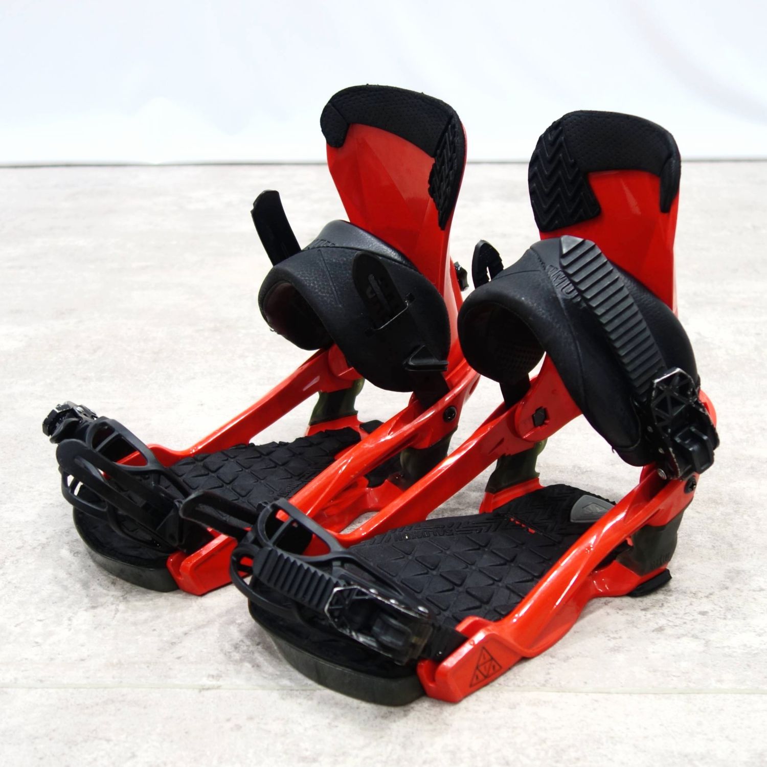 サロモン SALOMON スノーボード バインディング アリバイ Alibi MEDIUM レッド【中古】｜MODEST LORD 仙台 店