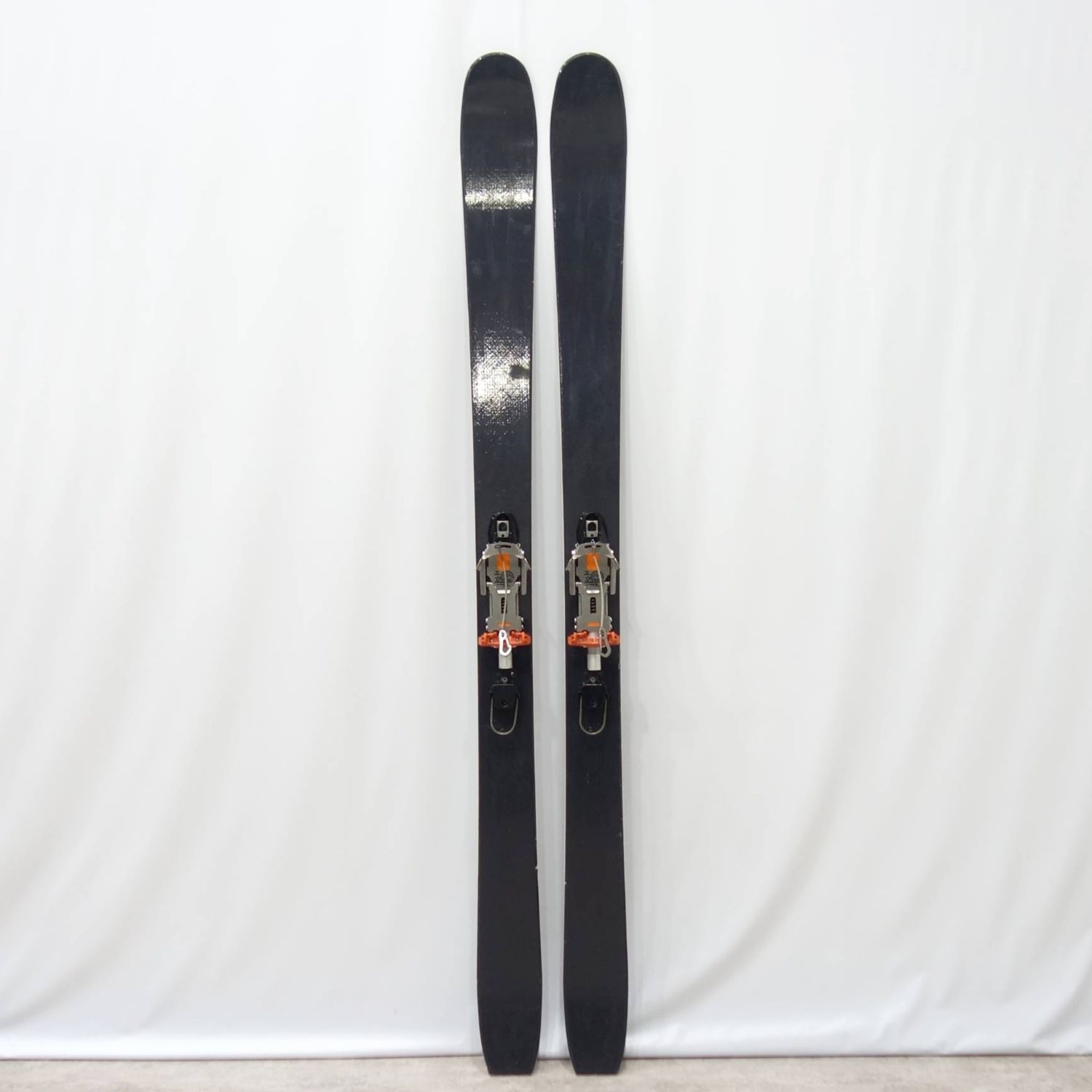 ケイスキーの板 KEI-SKI EZO 100 180糎 ビンディング 22目論む ごまの蠅X スモール テレマーク NTN スキーの板 アウトドア【中古】