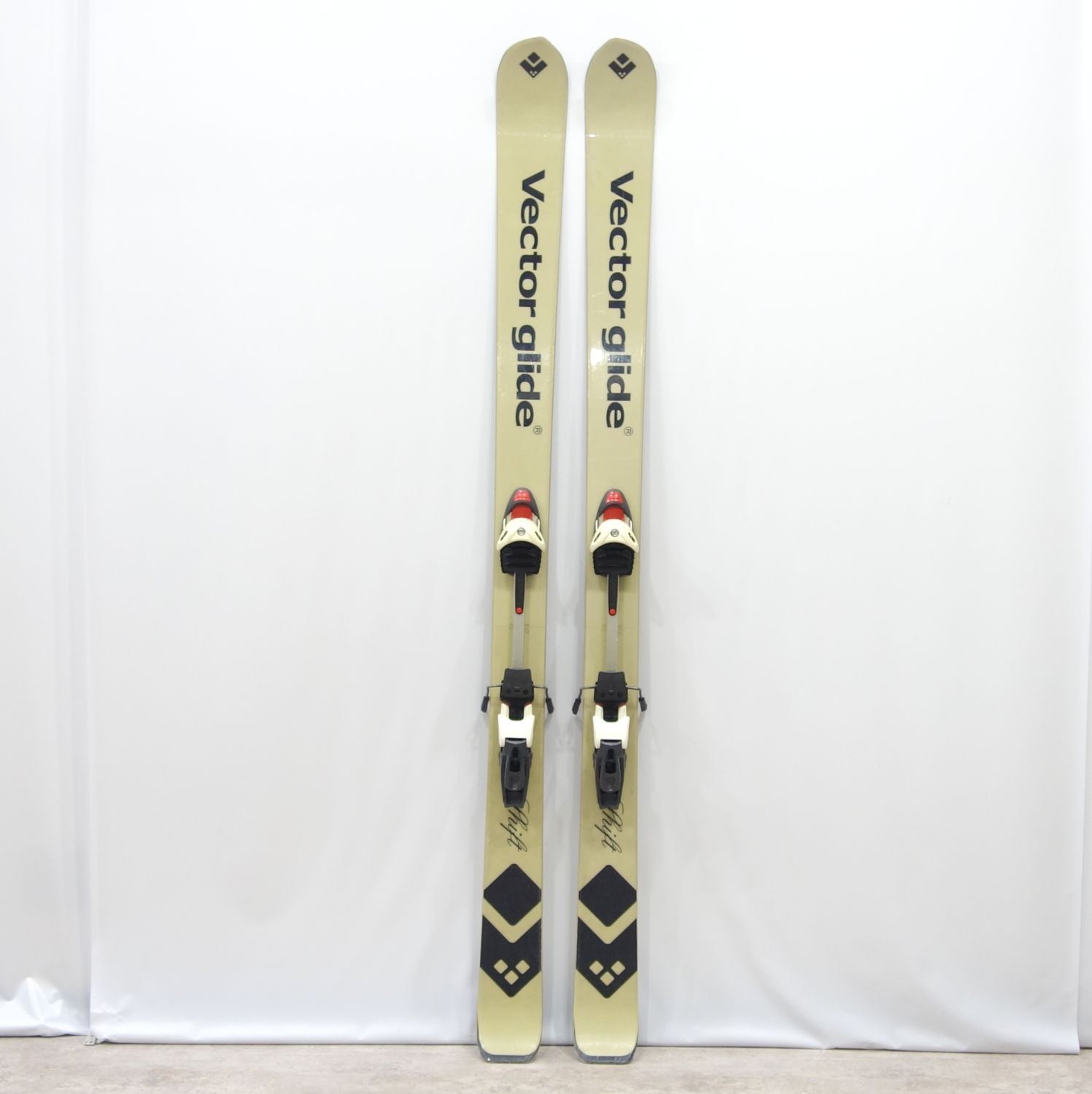 ベクターグライド VECTOR GLIDE 山スキーの板 Shift うつり変わり 188珊 真っただ中100珊 ビンディング  ディアミール FREERIDE M大きさ うしろ側カントリー アウトドア  ベージュ【中古】