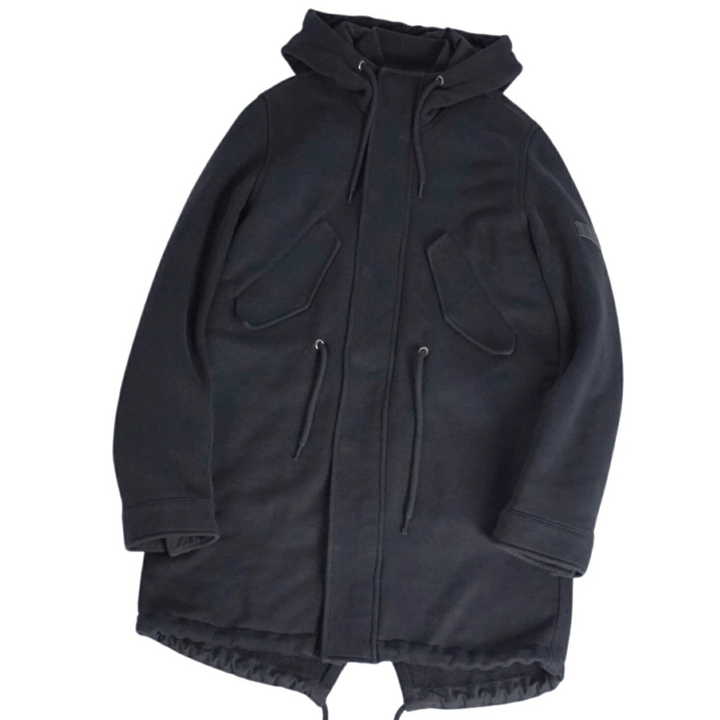 【美品】ディーゼル DIESEL 厚地の外套 ボンネット付き添い人 中綿入り口・入口ラインドライヴ付き添い人 流汗 アウター メンズ S 黒いこと【中古】