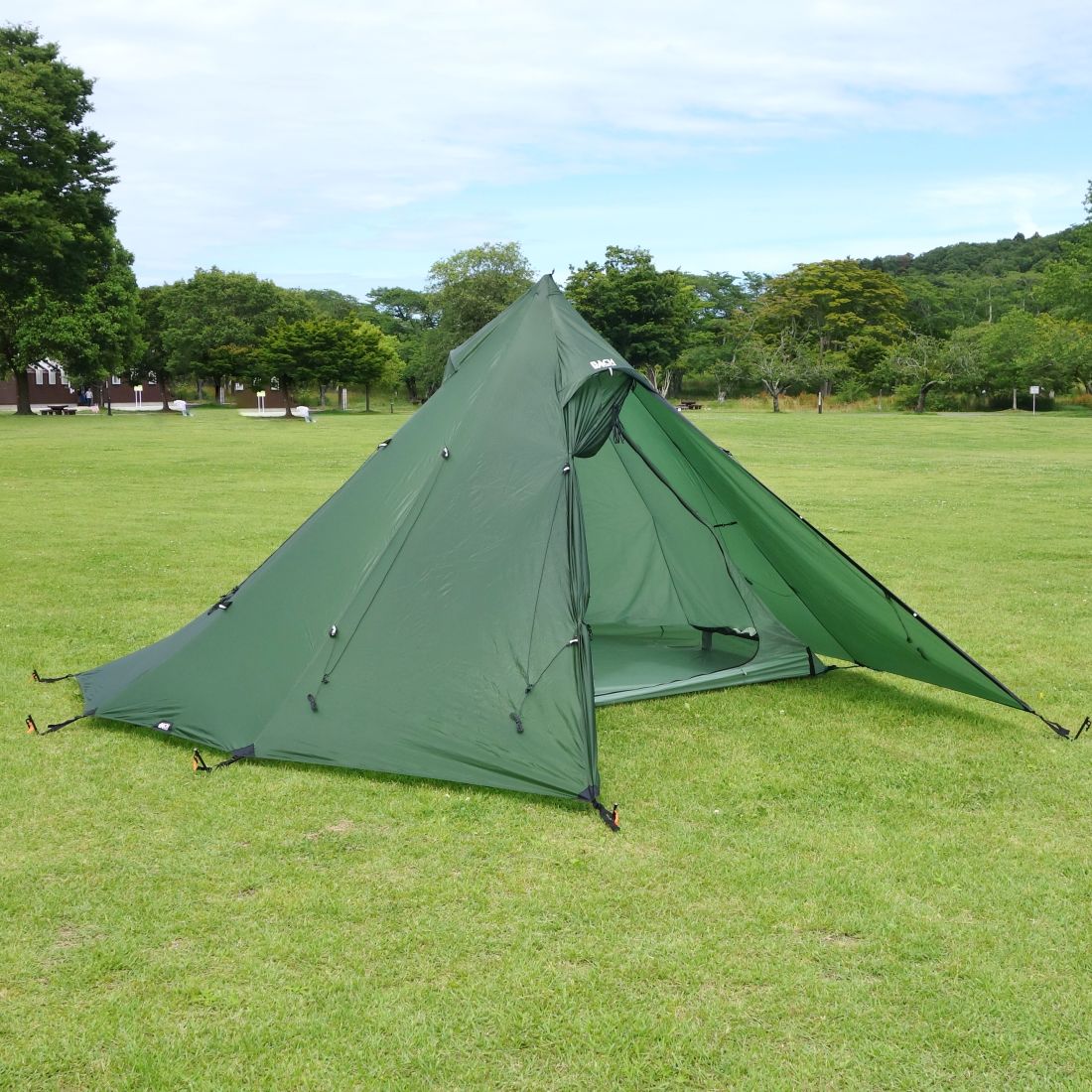 【極美品】バッハ BACH Equipment Wickiup 5 Willow bough Green 5人用 ワンポール テント 軽量 キャンプ アウトドア グリーン【中古】|MODEST LORD 仙台 店
