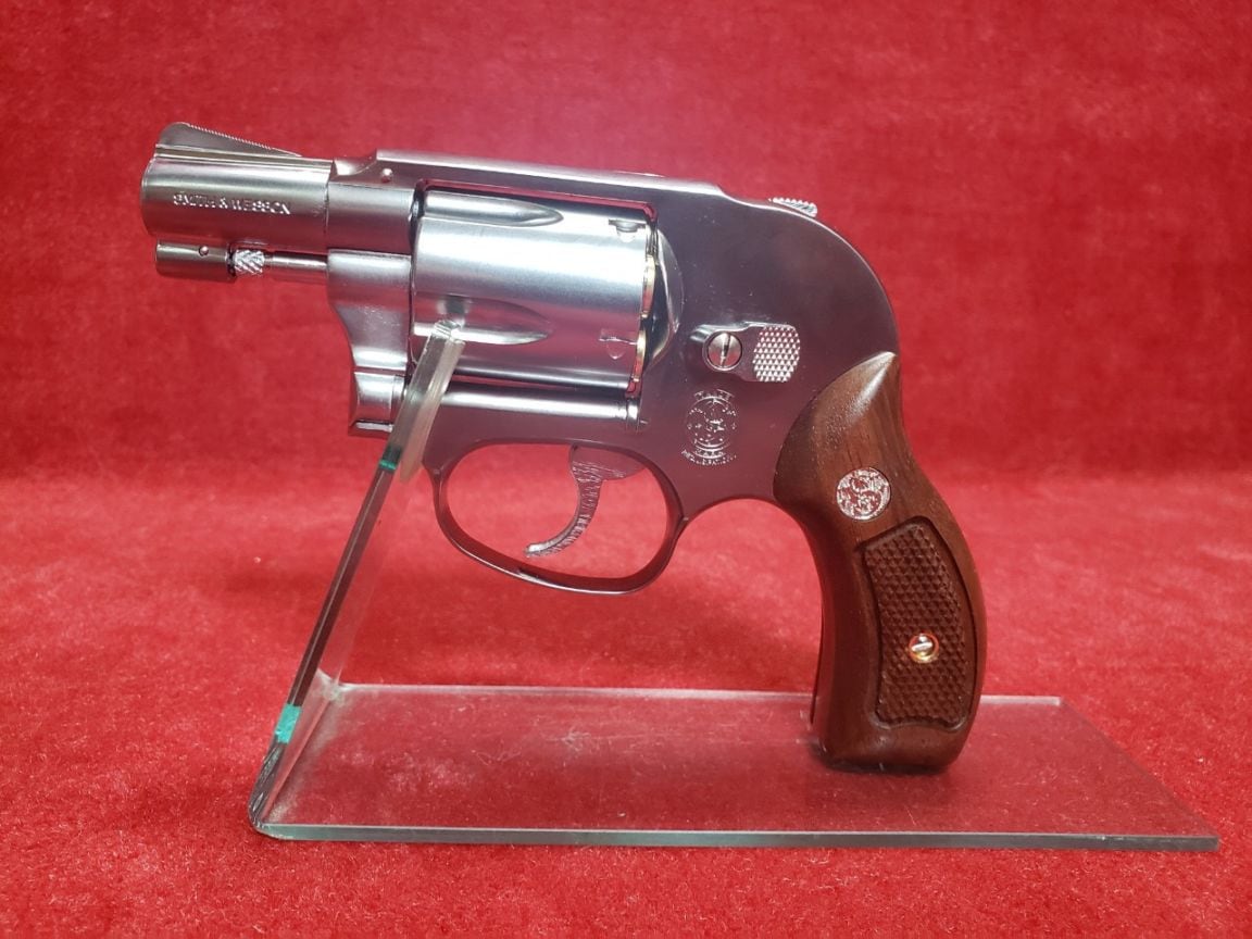 【楽天市場】マルシン S&W M649 チーフスペシャル 木製サービスサイズグリップ ABS SV 6mmBB Xカートリッジ仕様：エアガン ...