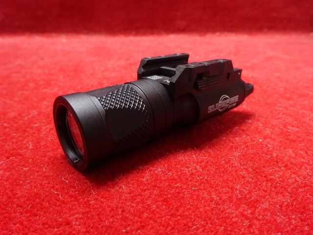 SUREFIRE　X300Vタイプ LEDフラッシュライト(200) 【あす楽】