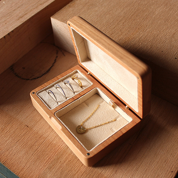 【楽天市場】 「Jewelry Box」ジュエリーボックス ジュエリーケース アクセサリーケース アクセサリーボックス ネックレス入れ ピアス