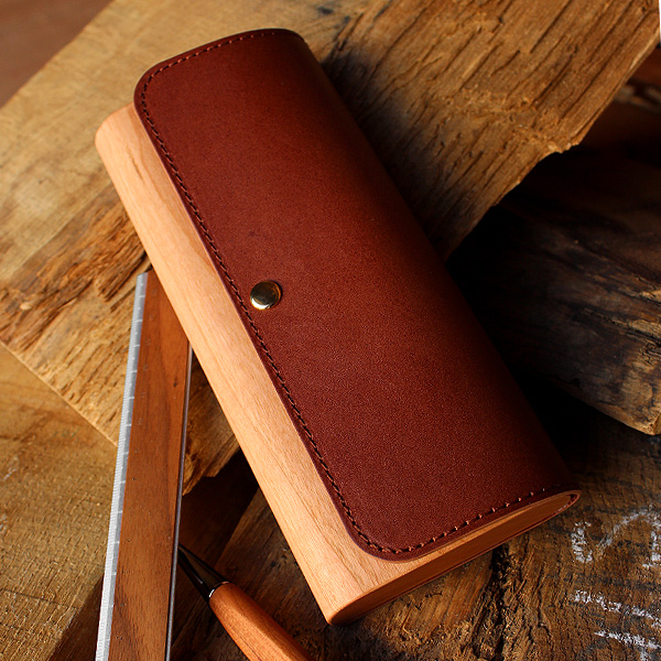 Flap Pen 木と革のペンケース Hacoaブランド 文房具 メンズ 木製 おしゃれ 筆箱