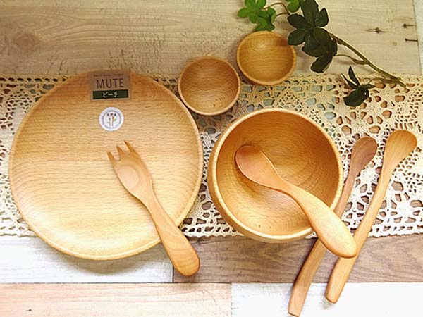 出産祝いギフト食器セット-8 木製 全8点セット 箱の横幅24.9cm 無料ラッピング 籐芸 お椀S1個 プレートディッシュSS1枚 プチまめざら2枚 フィーディングスプーン2種 にぎにぎスプーン1本 にぎにぎフォーク1本