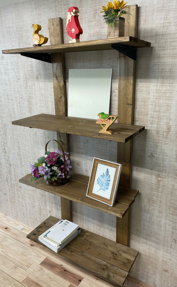 スタンドバー ６ 【塗装 壁面収納 ４段セット ロング】 以下セット内容 ・STAND BAR 6×1個 ・ブラケットロング ×4個 ・1x4 SPF材 柱用 長さ1820mm×2本 ・1x4 SPF材 棚用 長さ 750mm ×12本