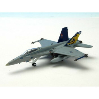 【5/25は！ポイント9倍】 7570　F/A-18C ホーネット アメリカ海軍 VFA-192 NF300 CAG 2003 1/200スケール