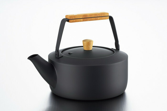 【直送品】茶き くろいろ湯わかし 大 CHA-12 0675105 2022 STAGE GIFT CATALOG 229続きもの 母の日【ヘルシ必要経費】 勝手もと設備 膳立て手道具 湯わかし 湯わかし ステンレス鋼製 せっ生的 日本製