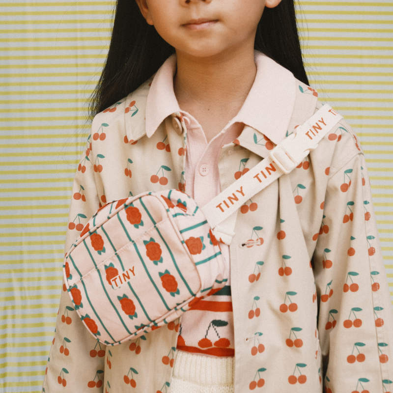 \u003cBR\u003e【drop2】TINYCOTTONS / タイニーコットンズ 2026SS 26ss 春夏 小わっぱ服 ROSE PATTERN FANNY BAG 上半身御徒面子 | サコッシュ 鞄 小わっぱ キッズ 御嬢さん 今めかしい 一般受けブランド名 差し上げ物