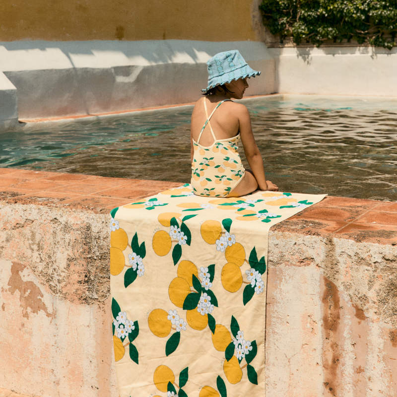 \u003cBR\u003e【drop2】TINYCOTTONS / タイニーコットンズ 2026SS 26ss 春夏 赤ちゃん服 ORANGES TOWEL 大判西洋手ぬぐい | 二階建てバス西洋手ぬぐい 運動競技西洋手ぬぐい 砂浜西洋手ぬぐい 赤ちゃん キッズ お坊っちゃん 御姉さん 今めかしい 一般受けブランド名 差し上げ物