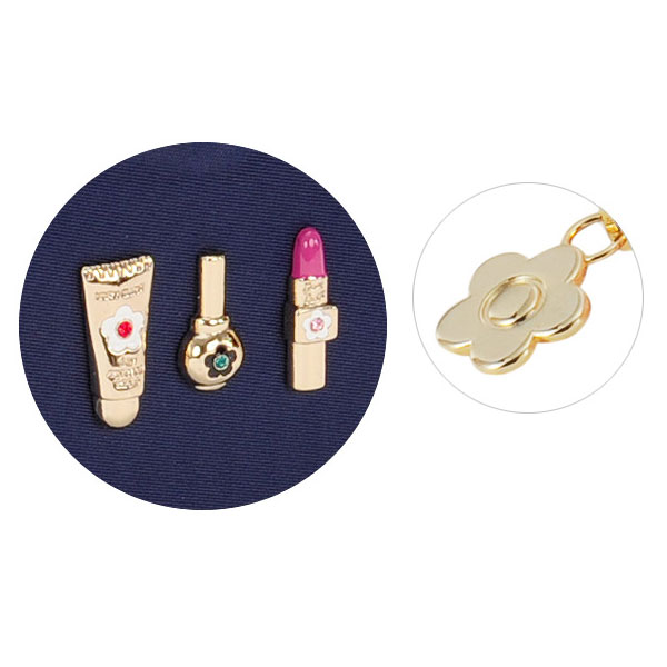 楽天市場 マリークワント Mary Quant マリクワ ポーチ 小物入れ デイジー 花 花柄 フラワー 黒 ブラック ネイビー3cosmetics2 オーバルポーチ 化粧 かわいい ギフト プレゼント お返し メイク コスメ ブランド クリスマス ハロウィン バレンタイン Moncachette