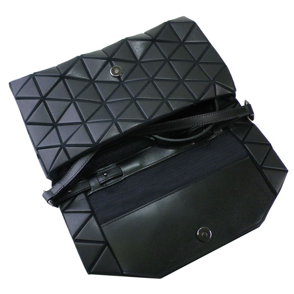 BaoBaoIsseyMiyake - BAOBAO ISSEY MIYAKE CRYSTAL MATTE ショルダー