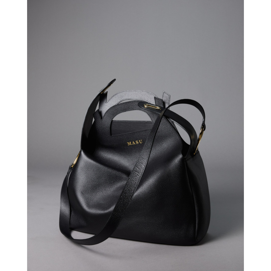MASU | エムエーエスユー  TRUFFE BAG BLACK (M26U6OJ009) 26SS 26春夏 御徒面子 鞄 なめし革 カウなめし革 なめし革御徒面子 トリュフ御徒面子