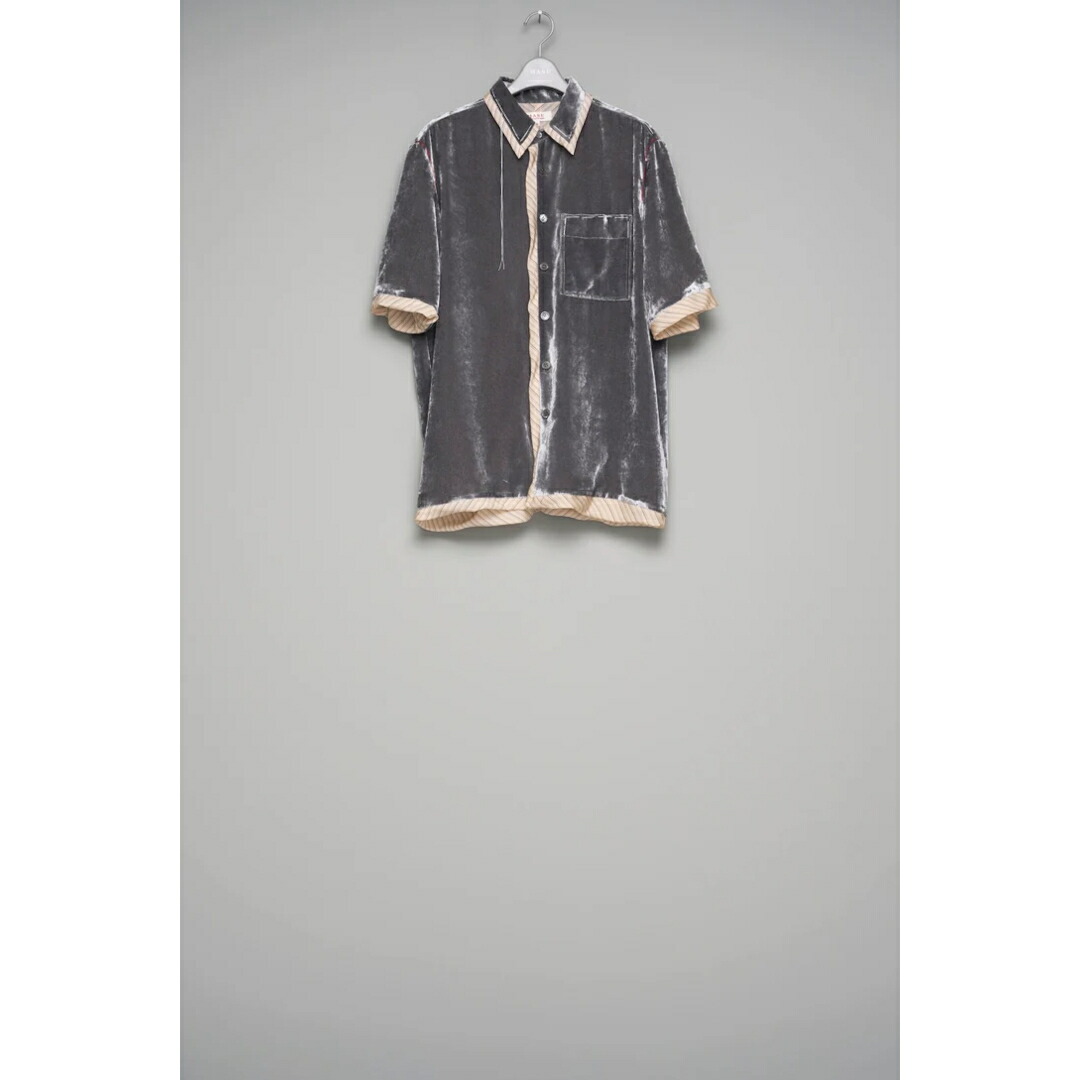 MASU | エムエーエスユー UNEVEN VELVET HALF SLEEVE SHIRT CHARCOAL (M26U6SH001) 26SS 26春夏 シャツ ベルベット レーヨン