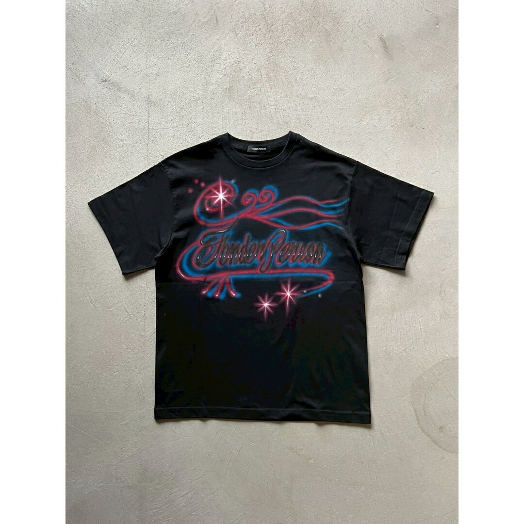 ＼全品10%OFFクーポン配布中／ TENDER PERSON | テンダーパーソン AIRBRUSHED TEE   BLACK (NRB-4236) 26SS 26春夏 トップス Tシャツ 半袖 ショートスリーブ エアーブラシ ペイント