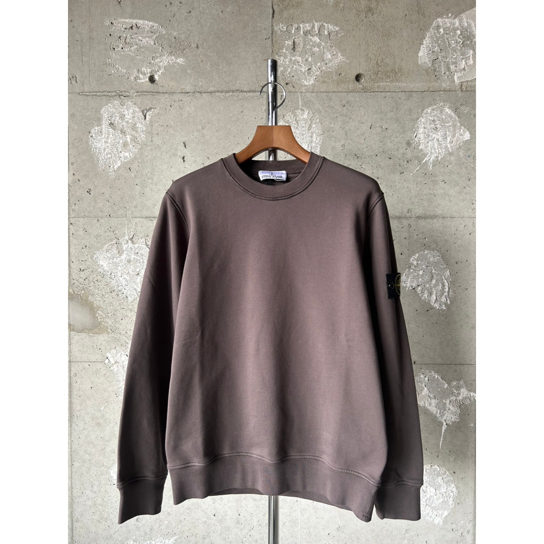 STONE ISLAND|ストーンアイランド REGULAR FIT CREWNECK SWEATSHIRT CHARCOAL GREY / V0065 (6100060) L1S156100060S0051V0041 26SS 26春夏 トップス ロング捩り 労働者の一団のど首 汗水