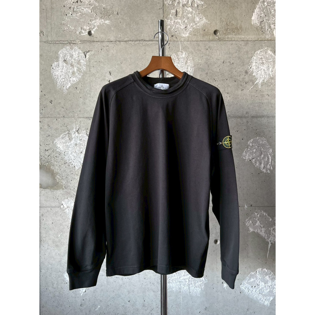 STONE ISLAND | ストーンアイランド CREW NECK SWEAT  BLACK / V0029 (6100030) L1S156100030S0B050 26SS 26春夏 トップス ロング捩り 労働者の一団のど首 汗水