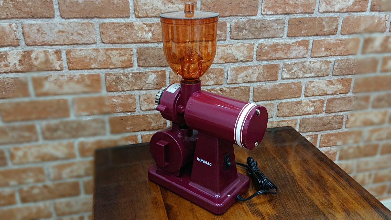 ボンマックミルBM-250N(レッド)&モンデンコーヒー(¥2560分)おすすめコーヒー200g×3点のプレゼントセット【送料無料/コーヒー豆/BONMAC/ミル】※数量限定販売です。