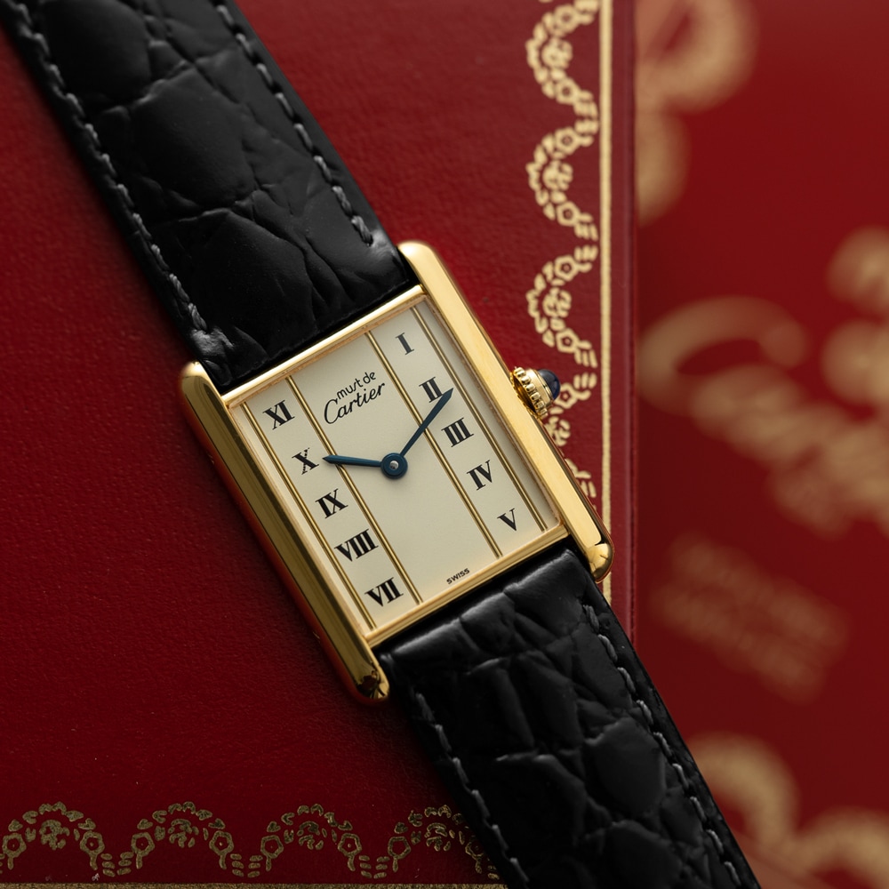 【中古】カルティエ マストタンク Cartier Must de Tank マスト ドゥ タンク LM 590005 腕時計 ストレートローマン HIRSCH ヒルシュ 新品ストラップ付属 純正ボックス付属 ヴィンテージ ウォッチ 時計 クオーツ 電池 アンティーク メンズ ユニセックス 美品 OH済【非防水】