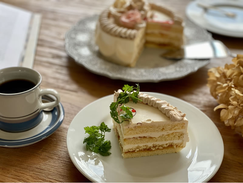 市場 バターケーキ 暑中お見舞い 冷凍 残暑見舞い スイーツ ケーキ お中元 お菓子 贈り物 バタークリームケーキ 5号 御中元 ホールケーキ  暑中見舞い 4〜6人分