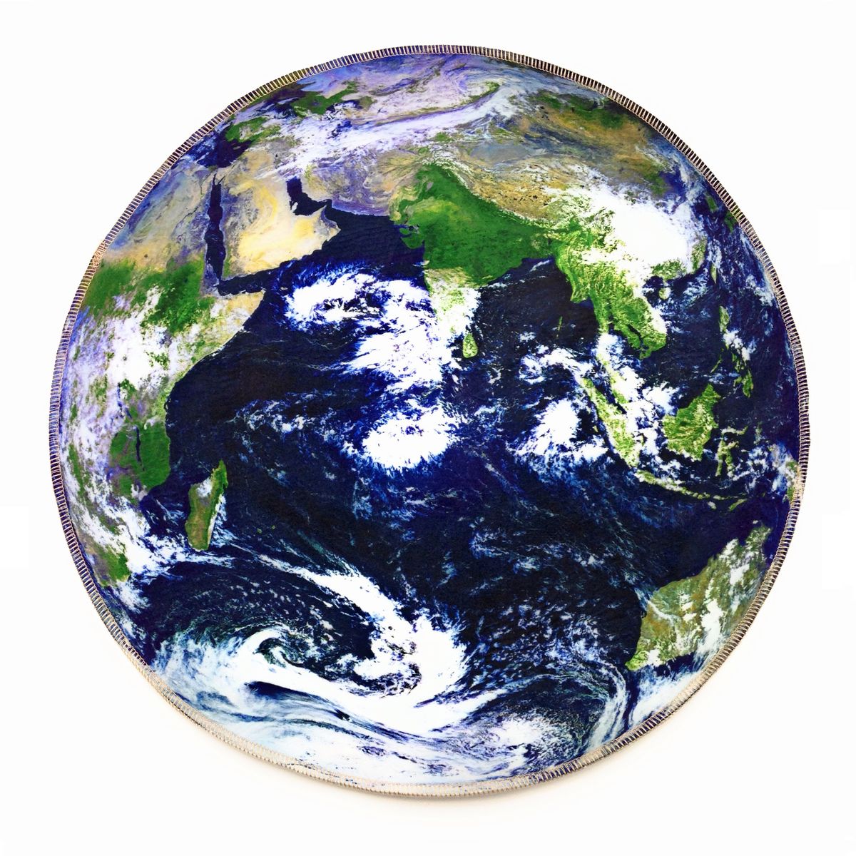 楽天市場 デザインマット 円形 リアルな写真風 宇宙から見た地球 小サイズ モノッコ