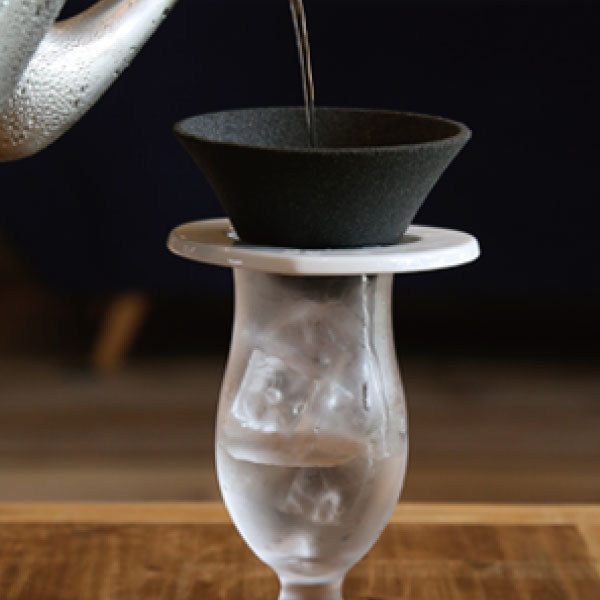 コーヒーフィルター コーヒードリッパー セラミック 有田焼 ハンドドリッパー フィルター不要 おしゃれ シンプル コンパクト Three Rivers 39 兎印 ギフト 日本製 インテリア雑貨 北欧 月兎印 セラフィルター 2点セット Csecully Fr