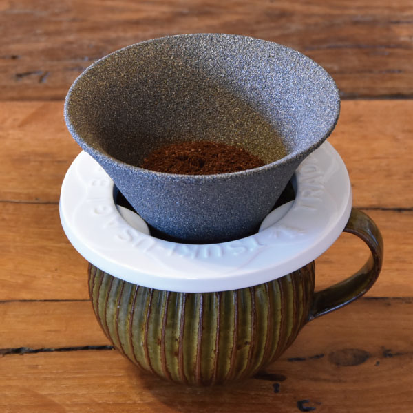 コーヒーフィルター コーヒードリッパー セラミック 有田焼 ハンドドリッパー フィルター不要 おしゃれ シンプル コンパクト Three Rivers 39 兎印 ギフト 日本製 インテリア雑貨 北欧 月兎印 セラフィルター 2点セット Csecully Fr