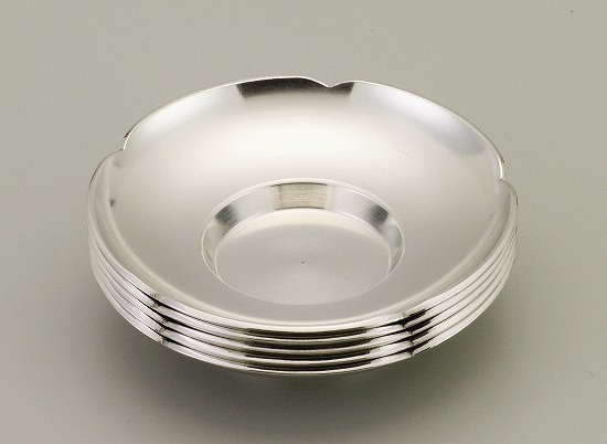 【桐箱入】大阪錫器茶托 磨 梅形【3.0】 ※名入不可※新茶保管 保存容器 茶壷 錫器 茶筒 酒器　オオサカスズキ　おおさかすずき　osakasuzuki　誕生日 プレゼント 贈り物 お祝い｜伝統工芸ギフトショップ 什物堂