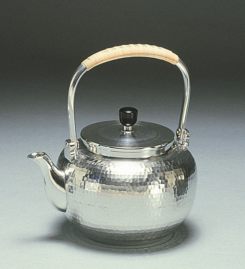 ★送料無料★【桐箱入】 大阪錫器 湯沸　ツチメ（大） ※名入不可※ 【新茶保管 保存容器 茶壷 錫器 茶筒 酒器】オオサカスズキ　おおさかすずき　osakasuzuki　 誕生日 プレゼント 贈り物 お祝い
