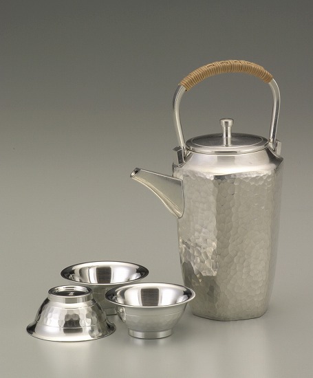 楽天市場】☆送料無料☆【桐箱入】大阪錫器 小酒器セットあずま