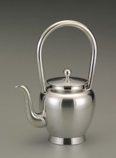 ★受注生産★【桐箱入】 大阪錫器 洋酒瓶 ※名入不可※ 【錫タンブラー 錫製品 ビールジョッキぐい呑み タンブラー 錫器 茶筒 酒器】オオサカスズキ　おおさかすずき　osakasuzuki　 誕生日 プレゼント 贈り物 お祝い 退職祝