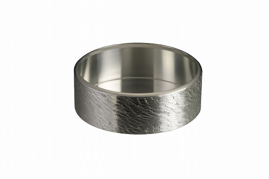 \u003cBR\u003e大阪錫器 花器 さざなみ5.0\u003cBR\u003e【 錫生産物  錫器 酒器】オオサカスズキ おおさかすずき osakasuzuki \u003cBR\u003e//生まれ落ちる日/差し上げ物/差し上げ物/祝賀会/