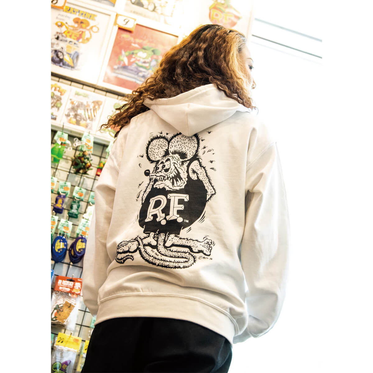 RAT FINK グラフィックプリント フーディー ラットフィンク × ムーンアイズ ペイントジップフーディー 新
