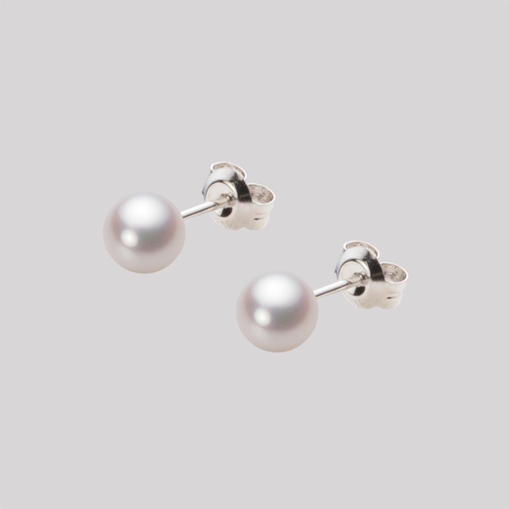 ベビーパール ピアス あこや真珠 5.5mm アコヤ 真珠 ピアス Pt900 プラチナ レディース HA00055R13WPNPA04P ムーンレーベル Moon Label|Moon Label 大月真珠 Online Shop