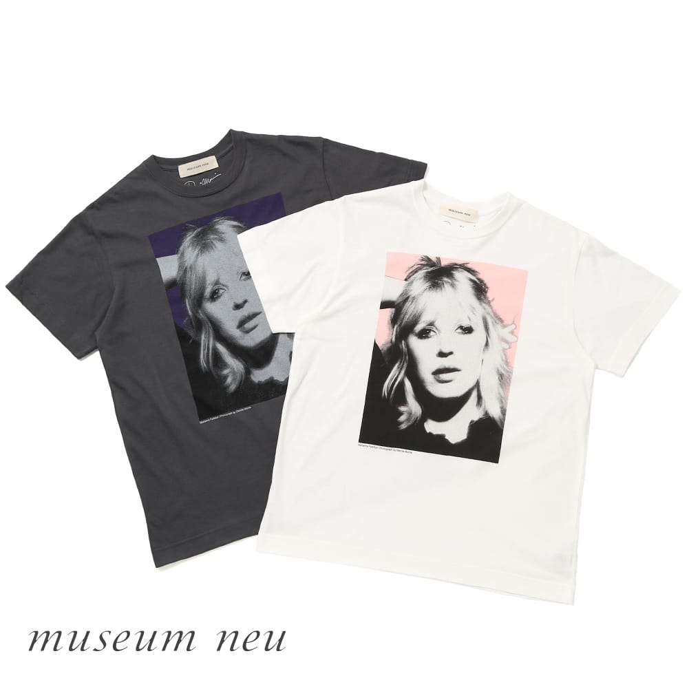 【P10倍】【返品交換送料無料】museum neu（ミュージアムニュー）Marianne Faithfull T-shirt（マリアンヌ・フェイスフル Tシャツ）25AW デニスモリス 半袖 クルーネック ミックジャガー ローリングストーンズ UKカルチャー グラフィックT アートT ギフト 母の日