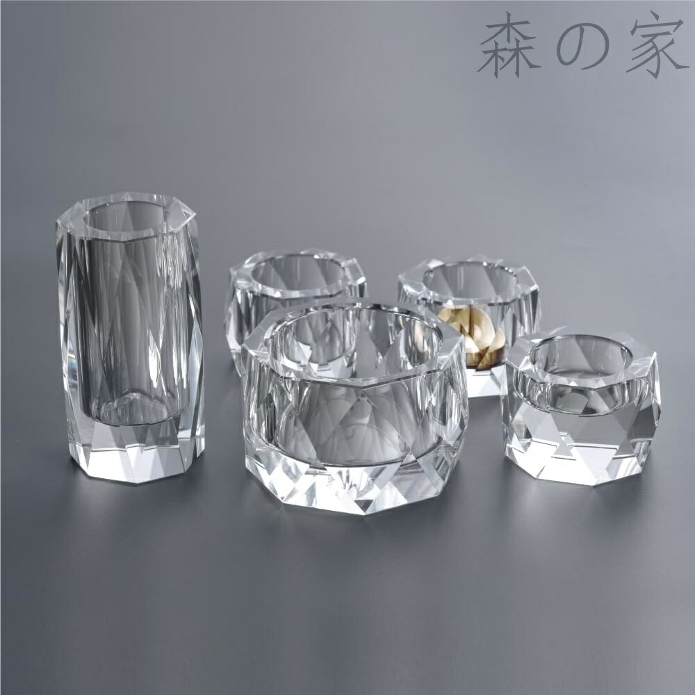 【送料無料】プルート クリア 5具足 2.5寸 クリスタル仏具 モダン仏具 おしゃれ(クリア) 香炉 花立 蝋燭立て 仏飯器 茶湯器 (プルート 5具足)