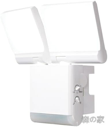 【送料無料】【人感センサーライト 屋外用 防雨 薄型 2灯 広範囲照射 防犯対策 玄関 駐車場 ガレージ コンセント式 1800LM】｜森の家