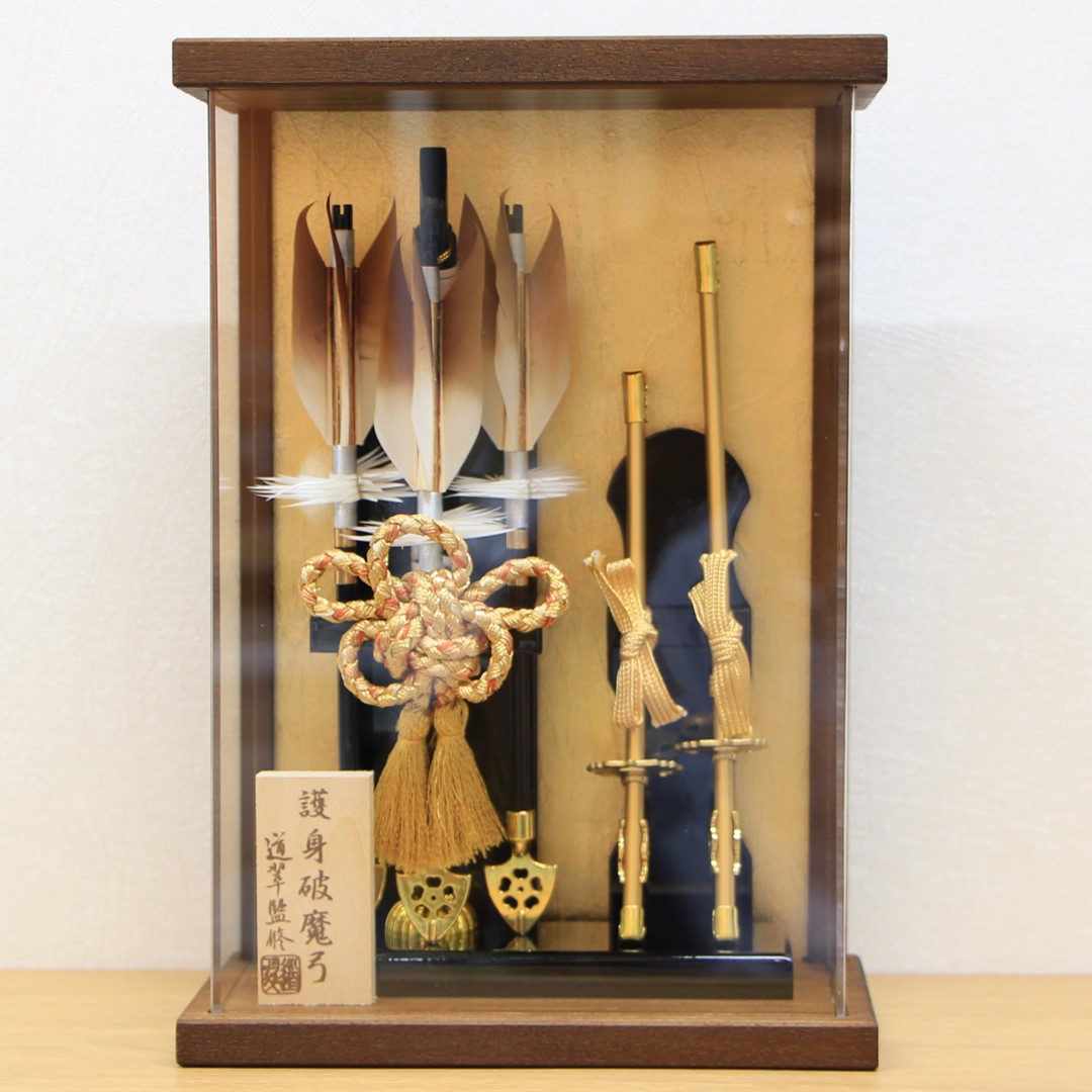 破魔弓  アクリルケース飾り 黒龍  高さ26cm