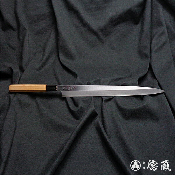 上白鋼 柳刃包丁 イチイ八角柄 330mm/片刃/上白鋼/イチイ八角柄/日本製/徳蔵刃物・TOKUZO KNIVES・JAPAN・Kitchen Knives・包丁・ほうちょう・ホウチョウ・切れ味・プロ・柳刃・魚・片刃・右利き・プレゼント・ギフト・贈り物・一生モノ・鋼・ハガネ・はがね・上白鋼